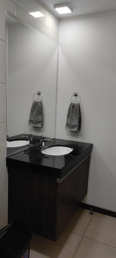 Apartamento Entero Centrico Y Confortable Apartment ซานตาครูซเดอลาเซียร์รา ภายนอก รูปภาพ